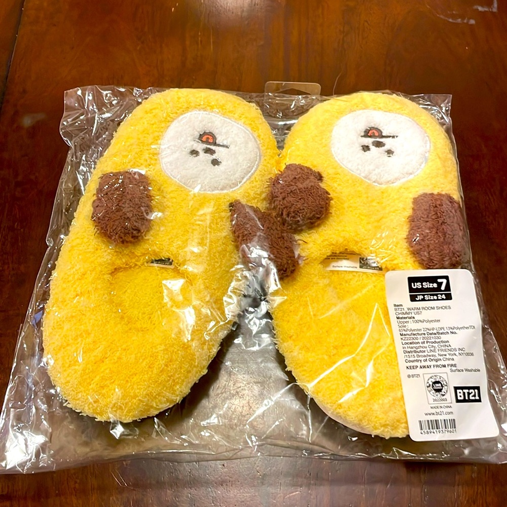 Chimmy House Slippers Size 7 - still in packaging and unused